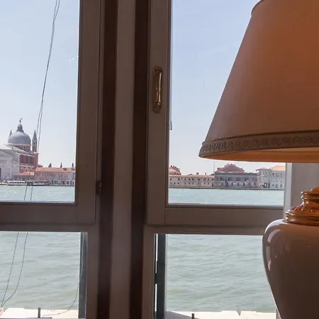 Apartment Ve.n.i.ce Cera Palazzo Gardella Venice
